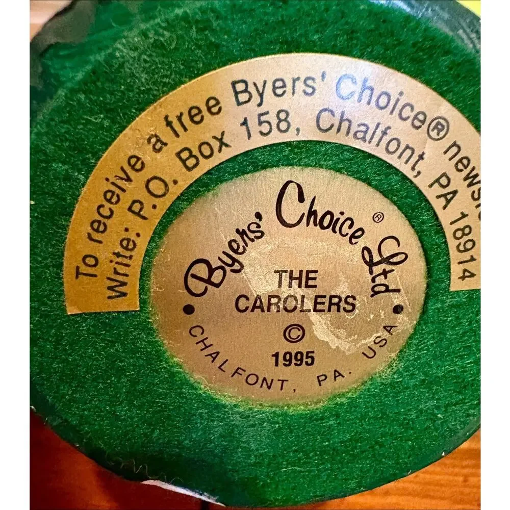 Byers Choice The Carolers Lady With Umbrella Signed & Dated 1995